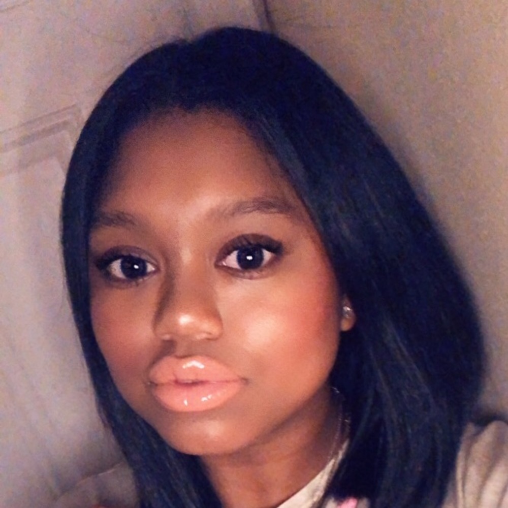 Meet your Posher, Abby